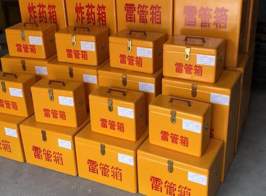 马尔康玻璃钢雷管箱的使用寿命一般是多少？